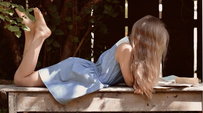 Deklice hvalite zaradi pameti, ne zaradi lepote