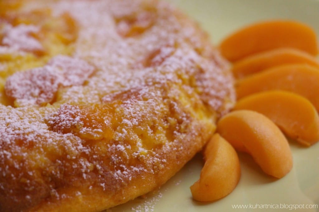 polentina obrnjenka z marelicami (11)b