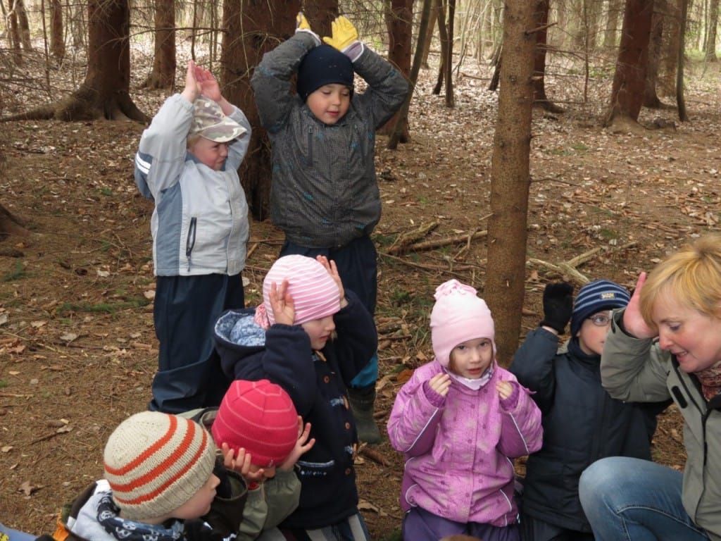 Danska: otroke je najbolje pustiti v gozdu