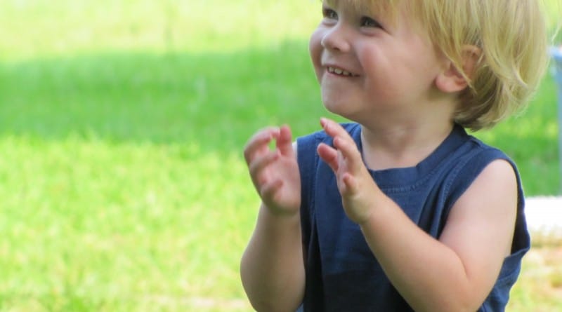 Sarkazem - pogosta oblika humorja, ki za otroke ni primerna