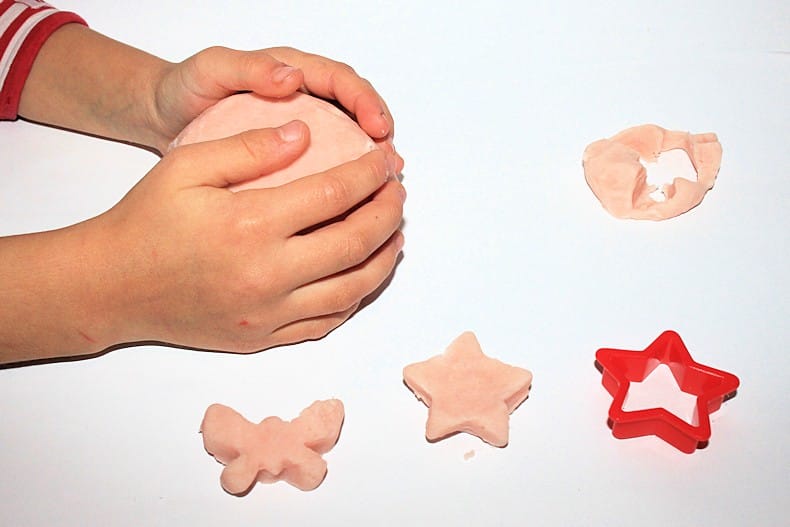 Domači plastelin - hitro in enostavno