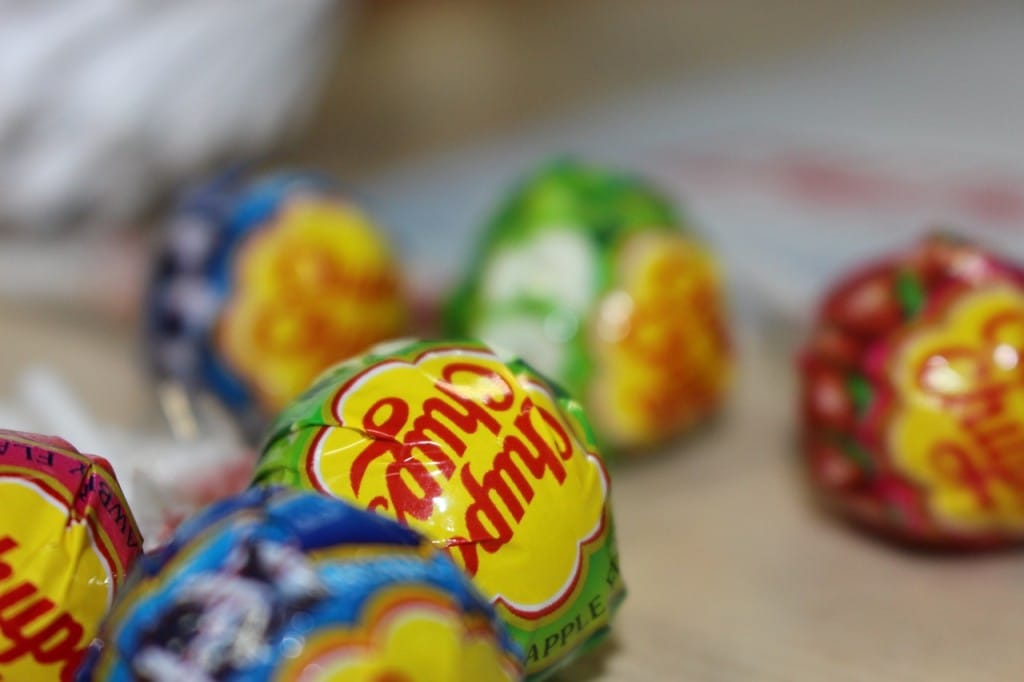 namesto-lizik-raje-ponudite-jabolka