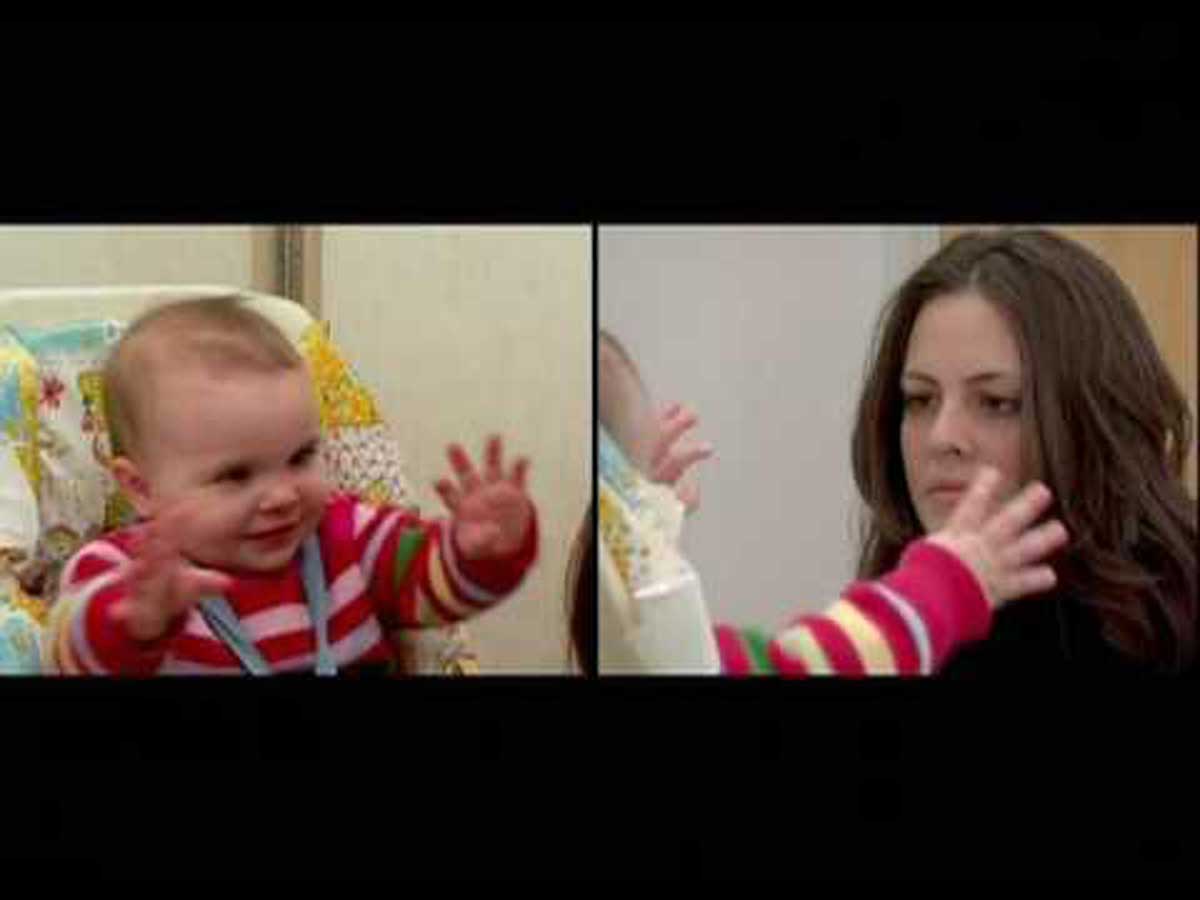 Poglejte, kaj se zgodi, ko mama ignorira svojega otroka