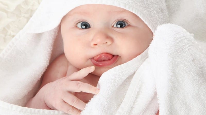 Razvoj dojenčka v prvem mesecu