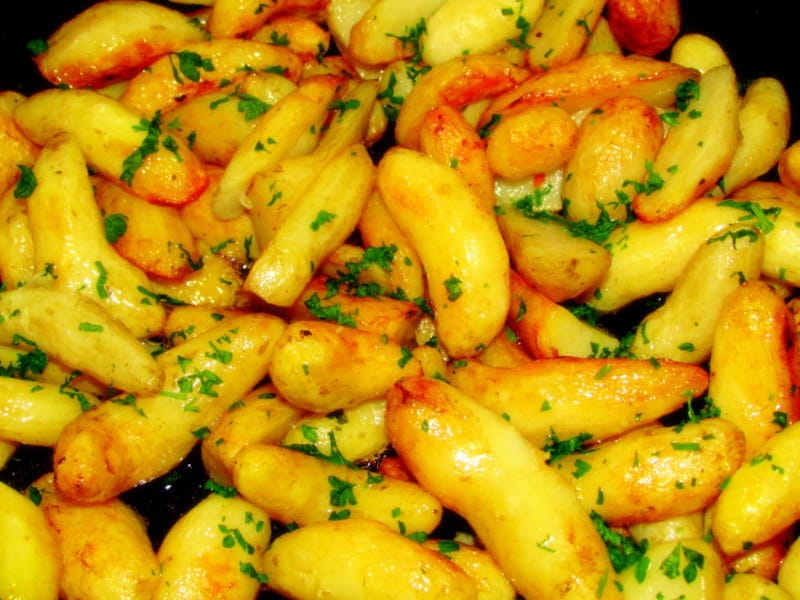 hrustljavo-pecen-mlad-krompircek