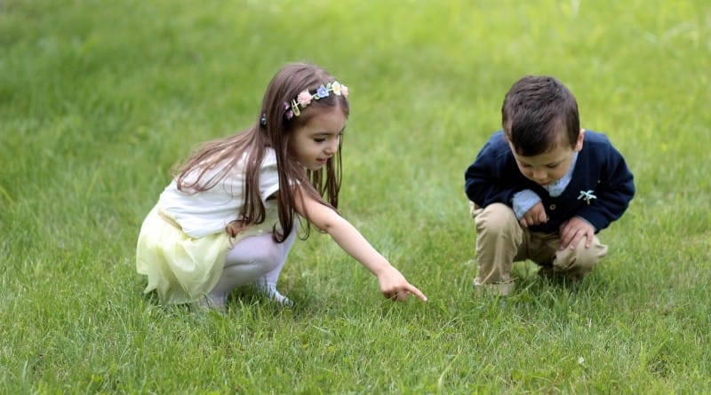 Kako otroku pojasniti, da niso vsi prijatelji?