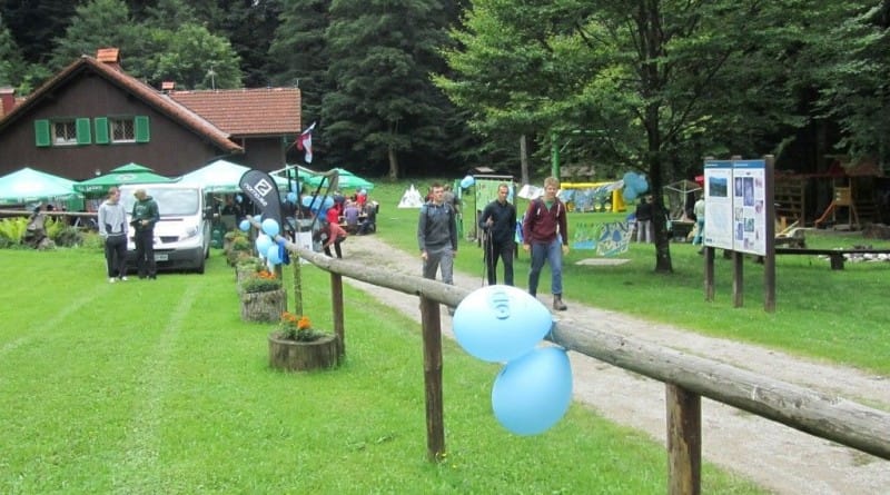 Koča pri Jelenovem studencu