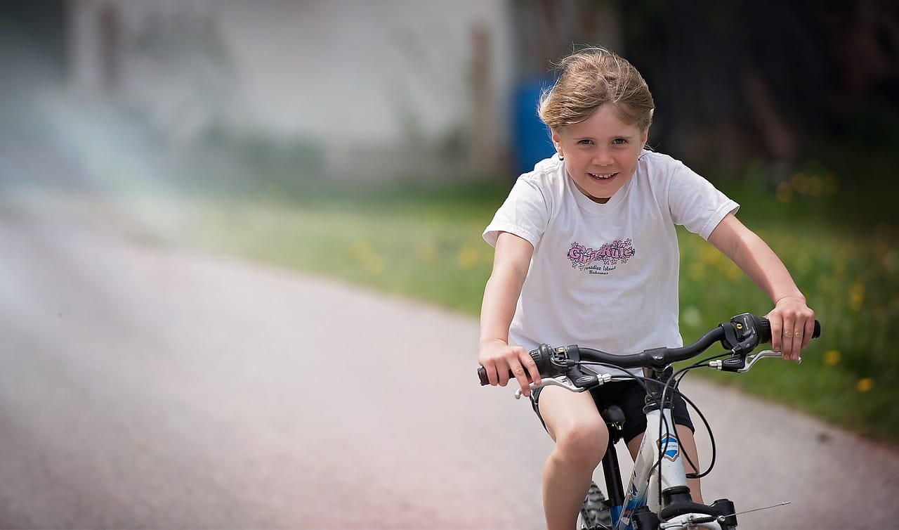 "Mami, jaz to zmorem" - naučite otroka, da zaupa vase