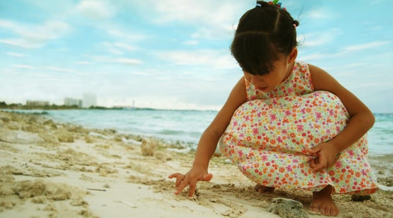 Po nekaj letih zelo intenzivnega dela na sebi, sem počasi, počasi začela s procesom samoodpuščanja in sprejemanja. Ampak, kaj je bilo tako zelo narobe z mano?