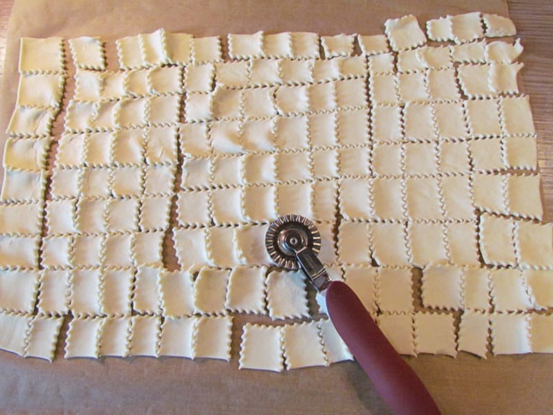 Recept: Slano pecivo z lanenimi semeni in sezamom