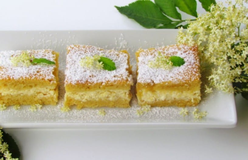 Recept: sočno skutino pecivo z bezgom