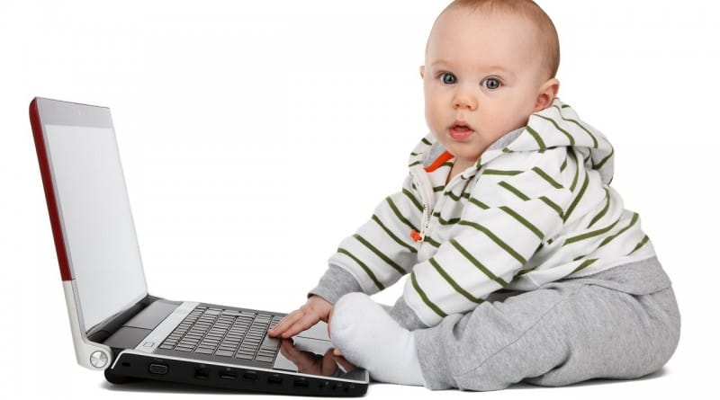 Razvoj dojenčka v petem mesecu