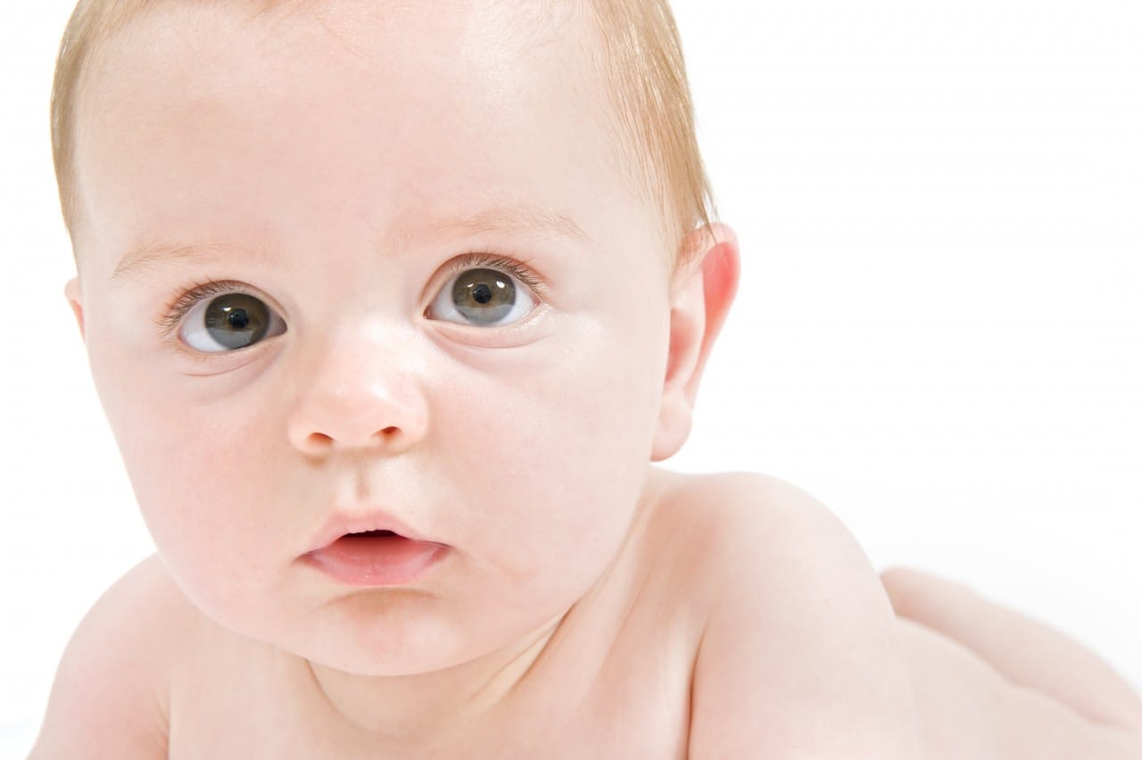 Razvoj dojenčka v šestem mesecu