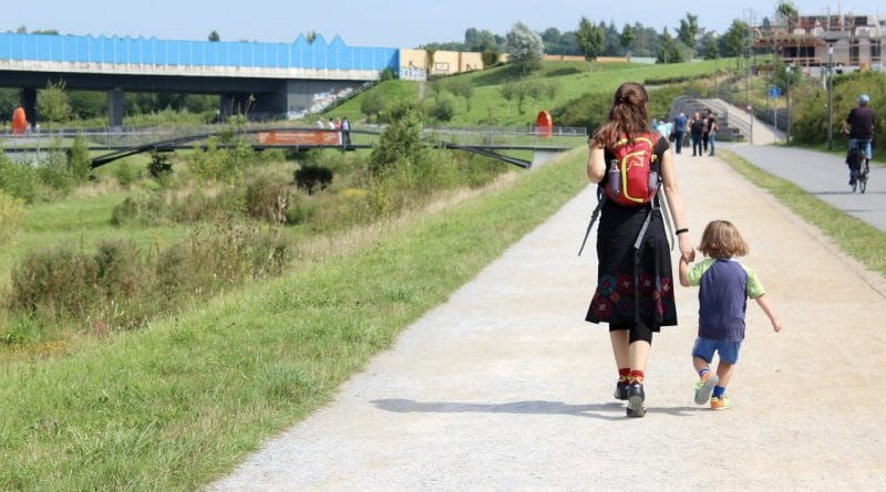 Institucionalizacija otroštva