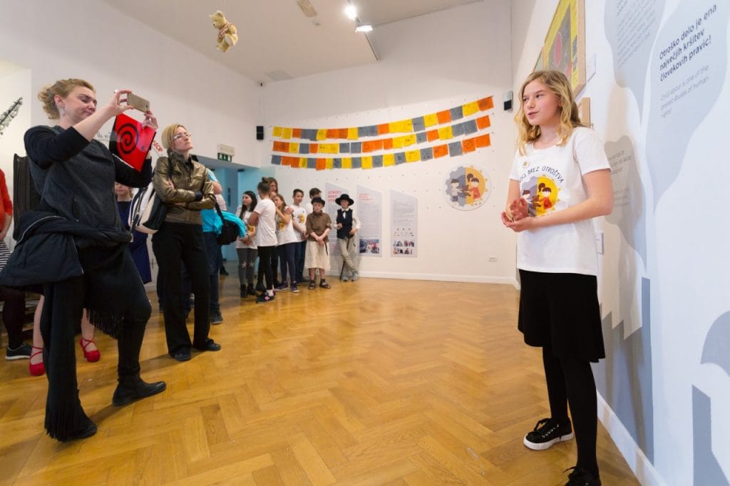 Razstava plakatov: Otroci brez otroštva