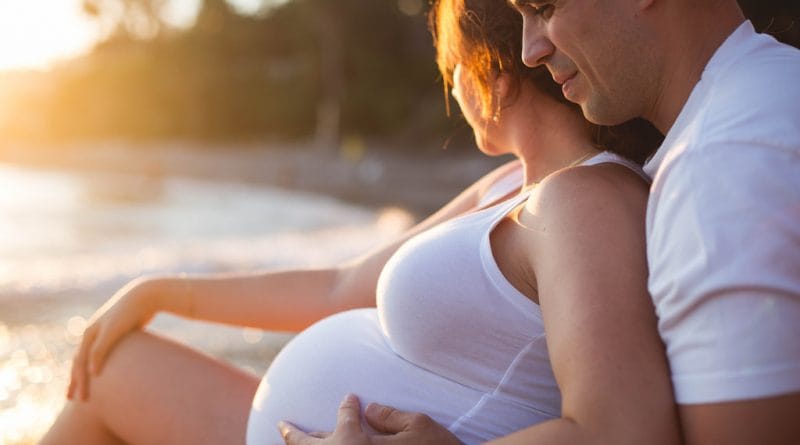 Bolečine v hrbtu med nosečnostjo - kako si pomagati?