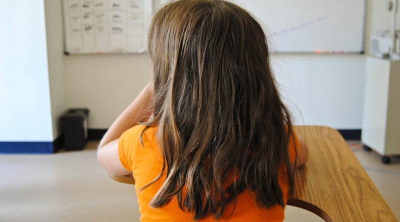 Bogat ali srečen? Resnična zgodba o otrocih, ki so odsev sedanjega časa