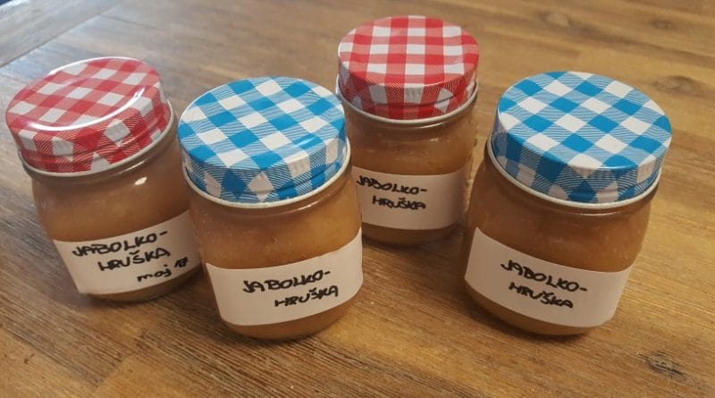 Recept: Domača sadna kašica jabolko-hruška za dojenčke