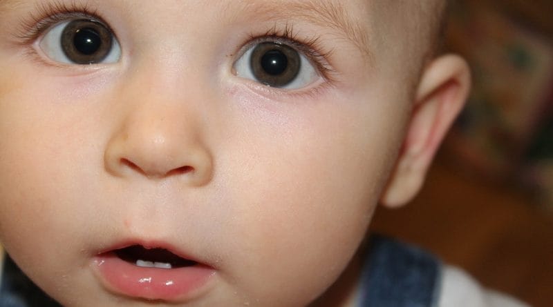 Barva oči - po kom jo bo otrok podedoval