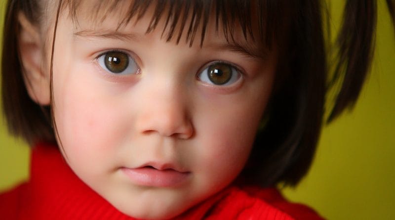 Svojega otroka vzgajam brez religije. Brez skrbi, ne bo postal slaba oseba