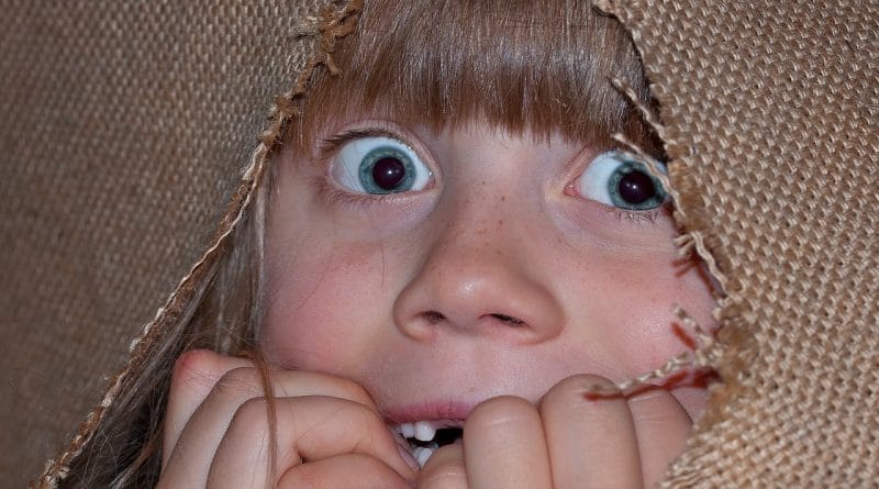 5 razlogov, zakaj vpitje dolgoročno škoduje otrokom