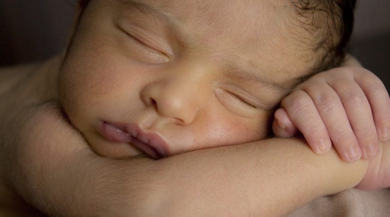 Redno čiščenje noska lahko prepreči marsikatero okužbo