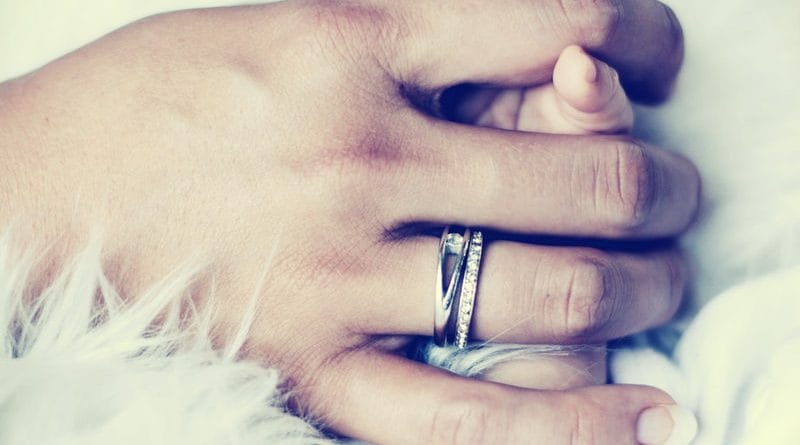 Nisem popolna, a sem dovolj