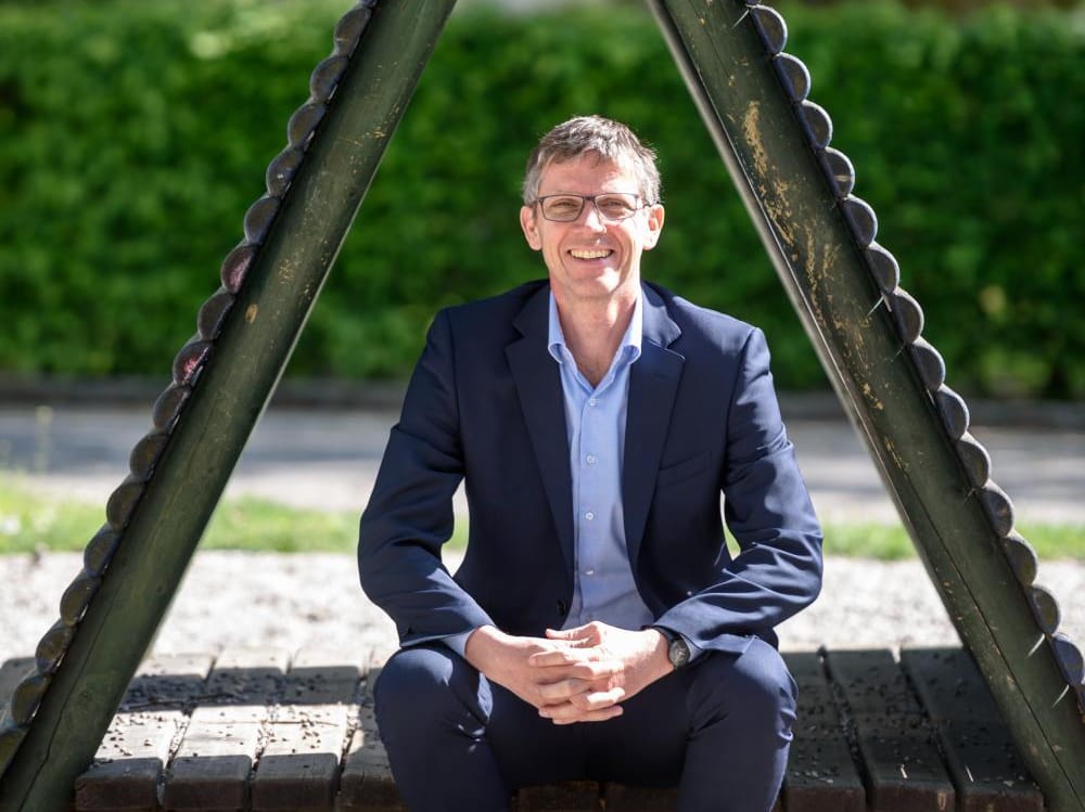 Intervju: O financah se v šolah ne učijo, zgradbo 'klinčeve' celice pa morajo petošolci znati na pamet