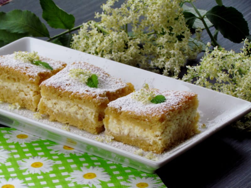 Marianino skutino pecivo z bezgom