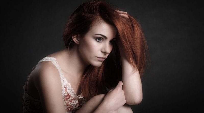 Menstrualne težave - vrste, simptomi in naravna pomoč