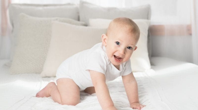 Pedokinetika - pomen izkušenj, ki jih nabirata dojenček in starš skozi dnevno dinamiko