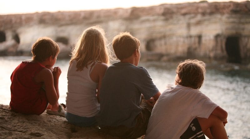 Umirjeno v zgodnje najstništvo