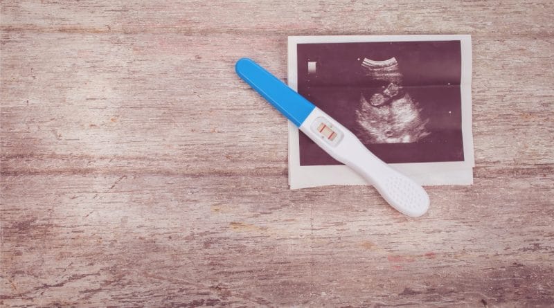 Test nosečnosti je pozitiven. Kaj sledi?