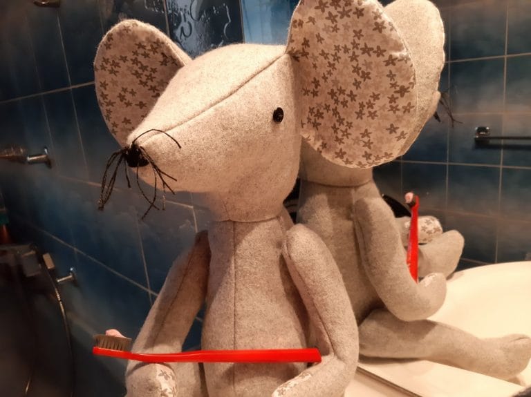 Sladkanju naj sledi zobkanje