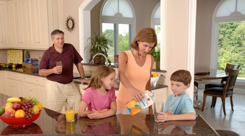 Otroci vas potrebujejo: zdaj je čas, da jim predate dragocene življenjske izkušnje