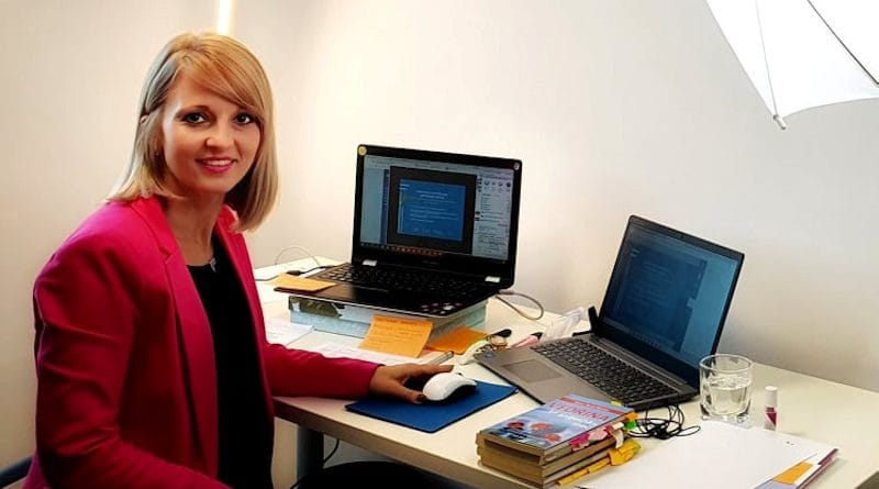 Očistite um negativnih misli in ohranite pozitivno miselno naravnanost