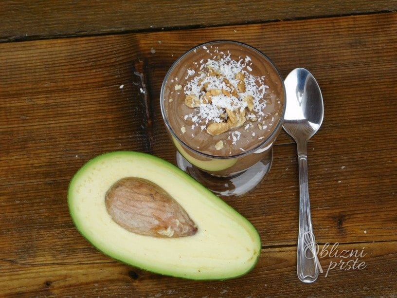 Čokoladno avokadova krema