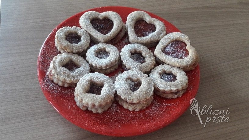 Slastni veganski linški piškoti