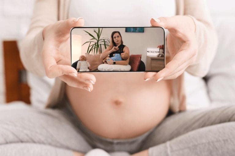 Ginekologi pozivajo nosečnice: Obisk šole za starše je ključen!